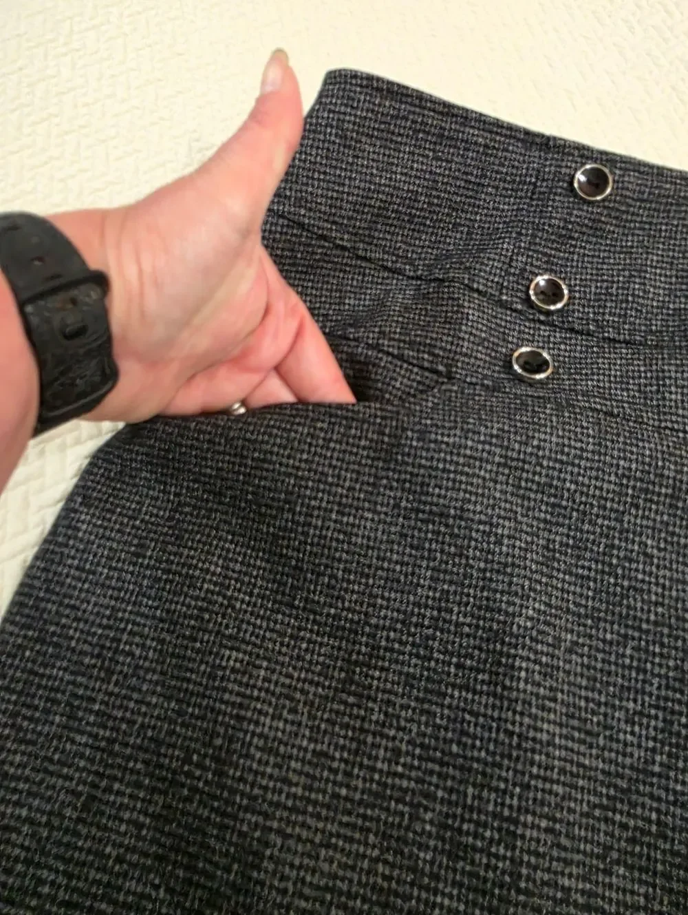 Must Have Gray Button-Accent Pencil Skirt Size Medium Career Office